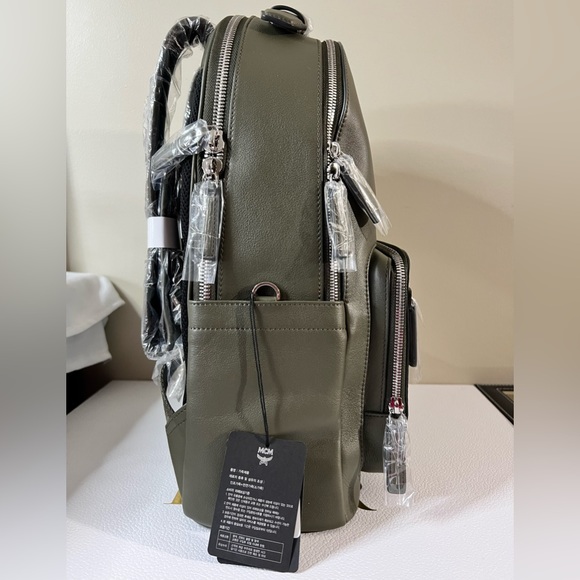 MCM Stark Medium Sea Turtle Visetos Leather Backpack BRAND NEW MP $2,085 CAD - Picture 3 of 6